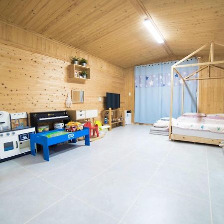 Jeju Sunflower Pension Seogwipo Extérieur photo