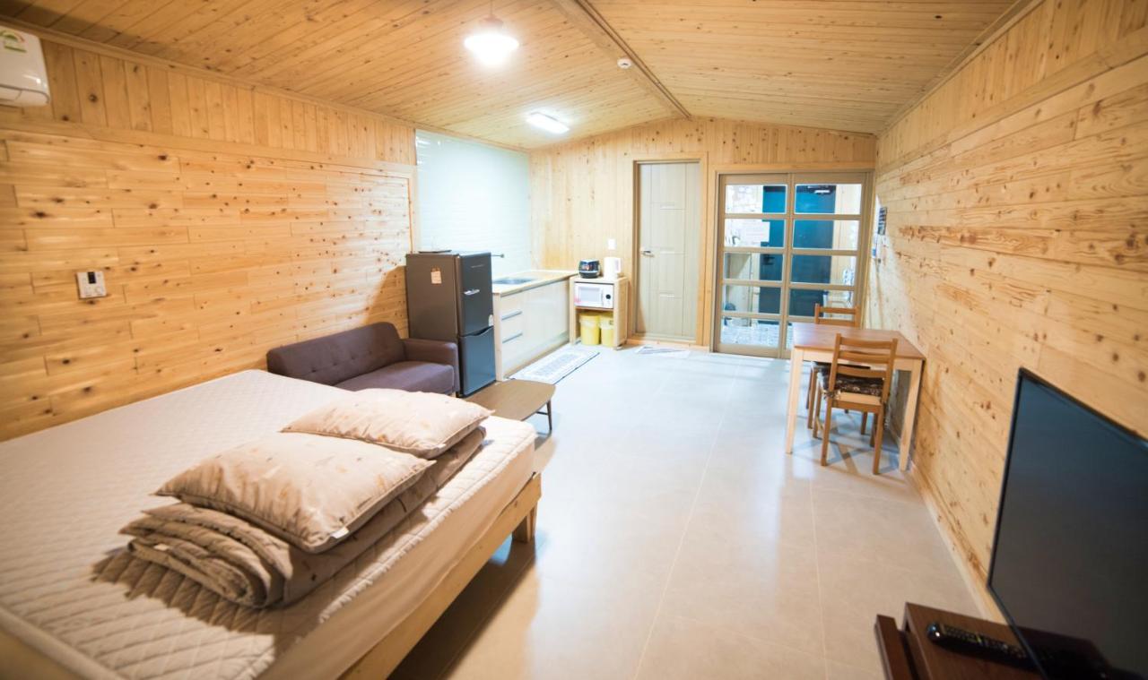Jeju Sunflower Pension Seogwipo Extérieur photo